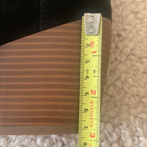 Black faux suede boots size 9.5 NEW - Picture 7 of 7